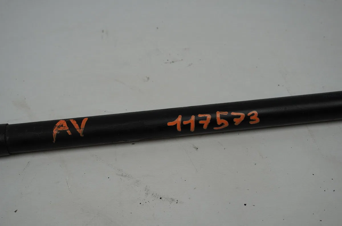 Verin d capot Volkswagen GOLF V (1K1) 1.9 tdi (2003-2008) 5 portes occasion