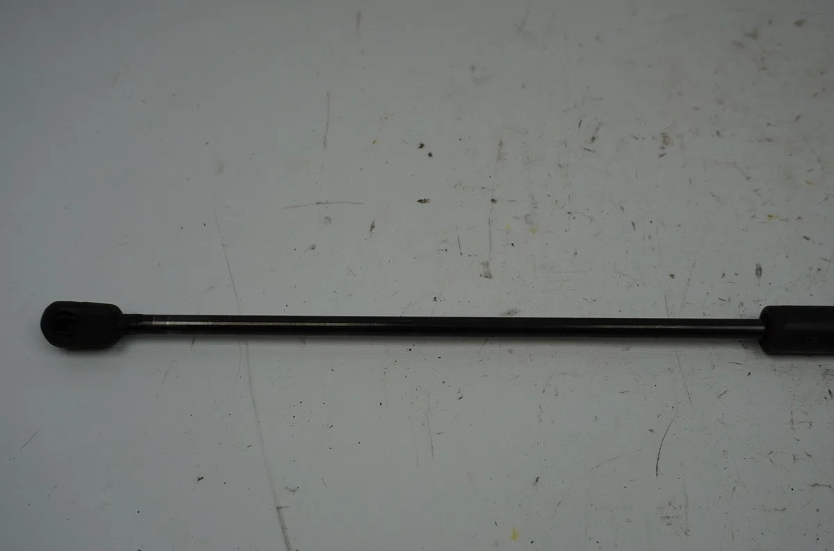 Verin d capot Volkswagen POLO (6N2) 1.4 (1999-2001) 5 portes occasion