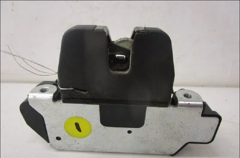Verin droit coffre arrière RENAULT CLIO II  1.5 DCI 65ch occasion