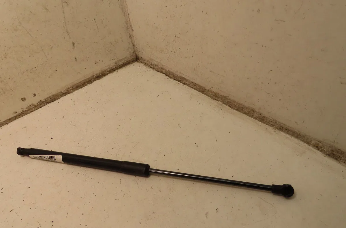 Verin droit hayon Bmw 1 (F20) 116 d (2012-2015) occasion