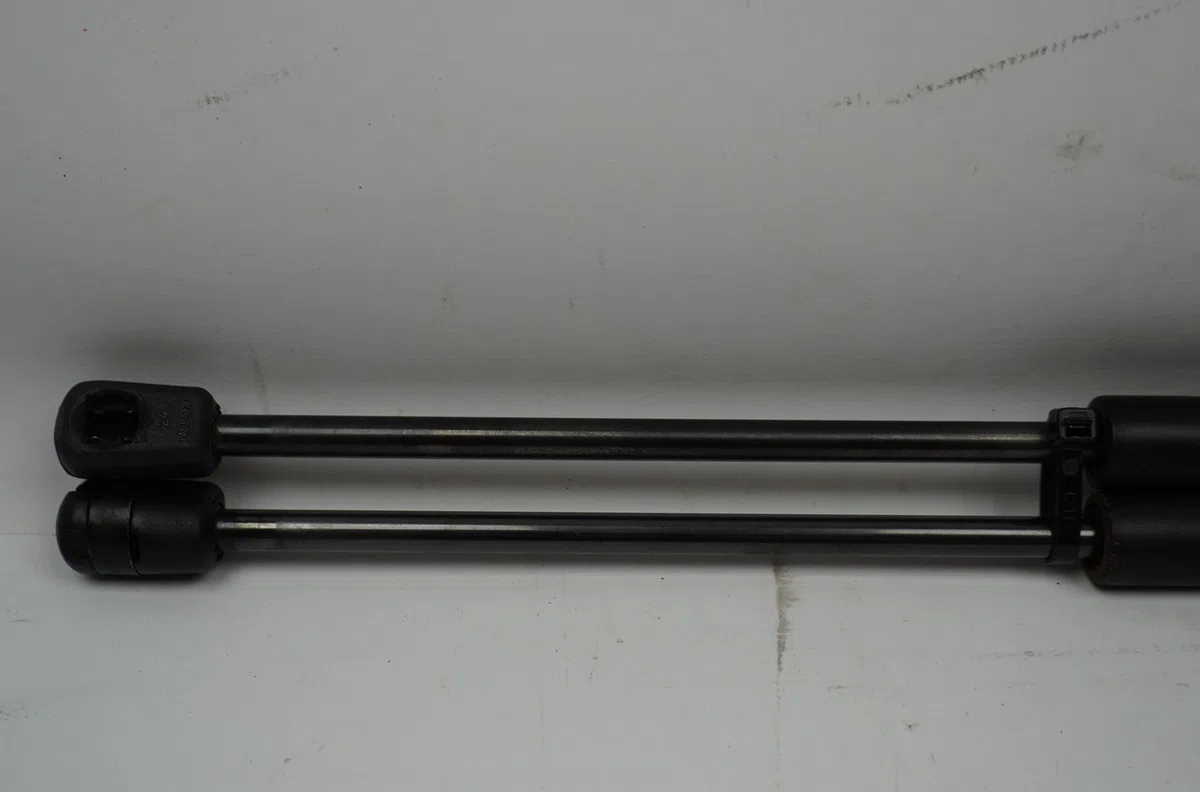 Verin droit hayon Ford FOCUS II (DA_, HCP, DP) 1.8 tdci (2005-2012) occasion
