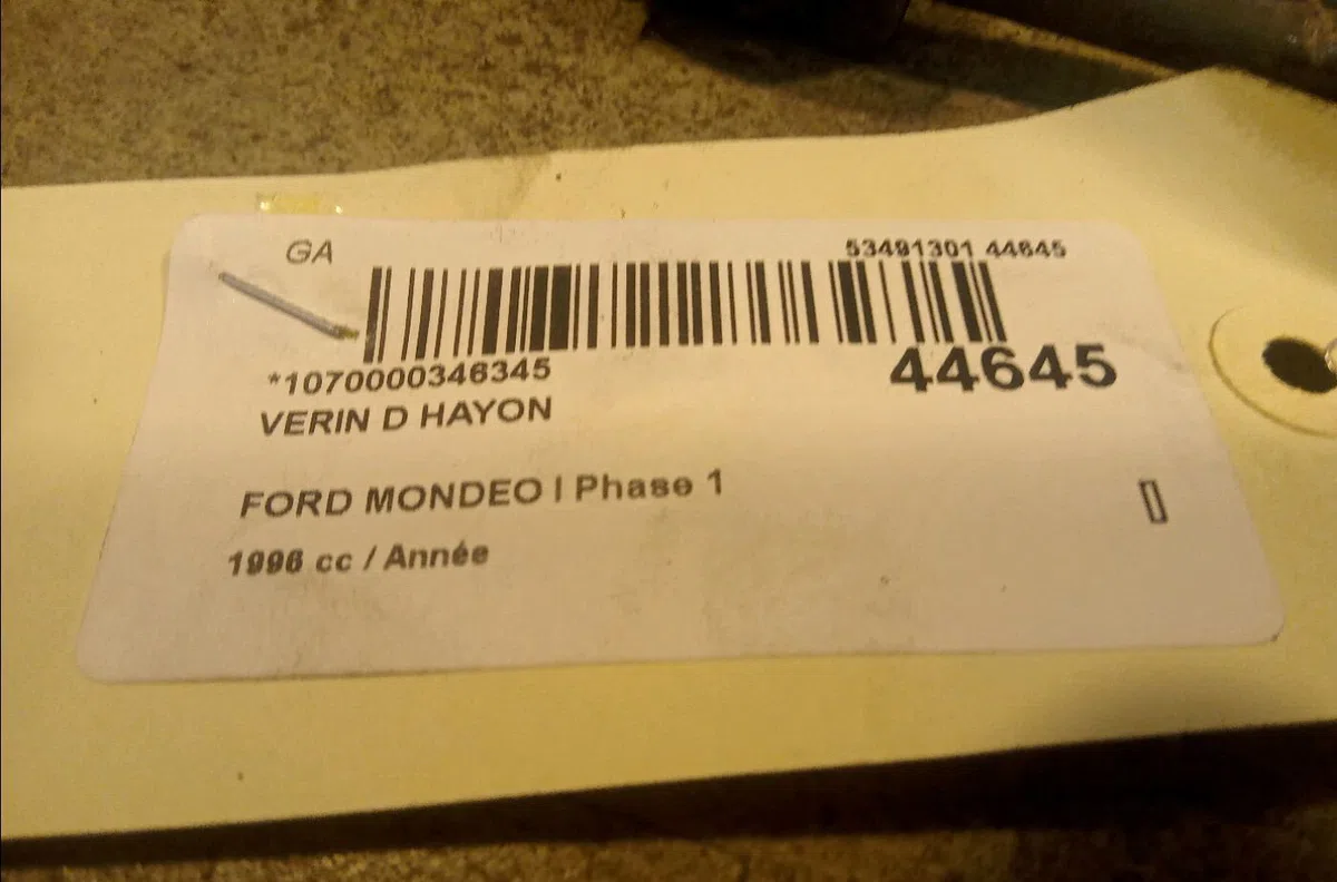 Verin droit hayon Ford MONDEO I Clipper (BNP) 1.8 td (1993-1996) occasion