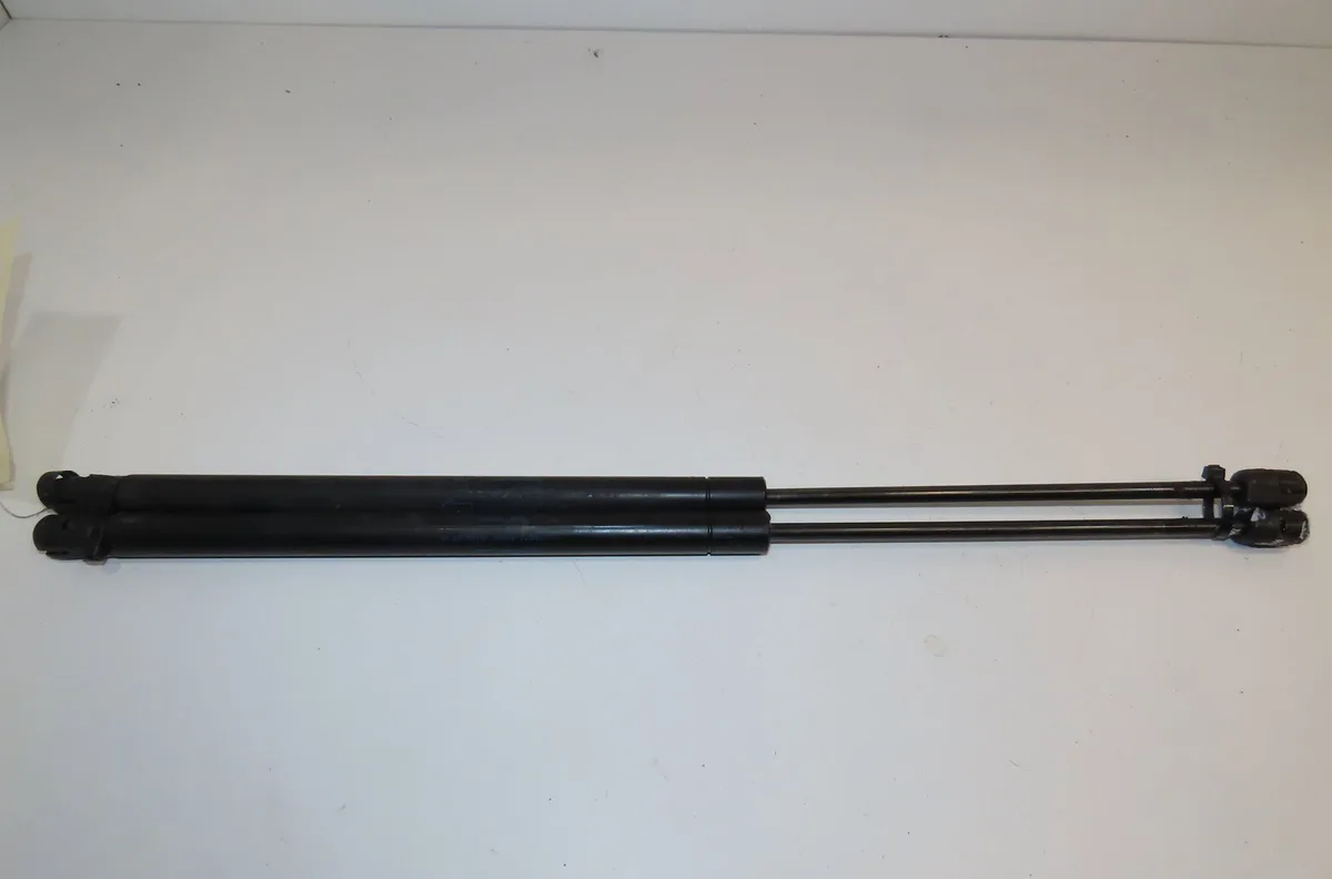Verin droit hayon Nissan ALMERA II Hatchback (N16) 1.8 (2000-2002) occasion
