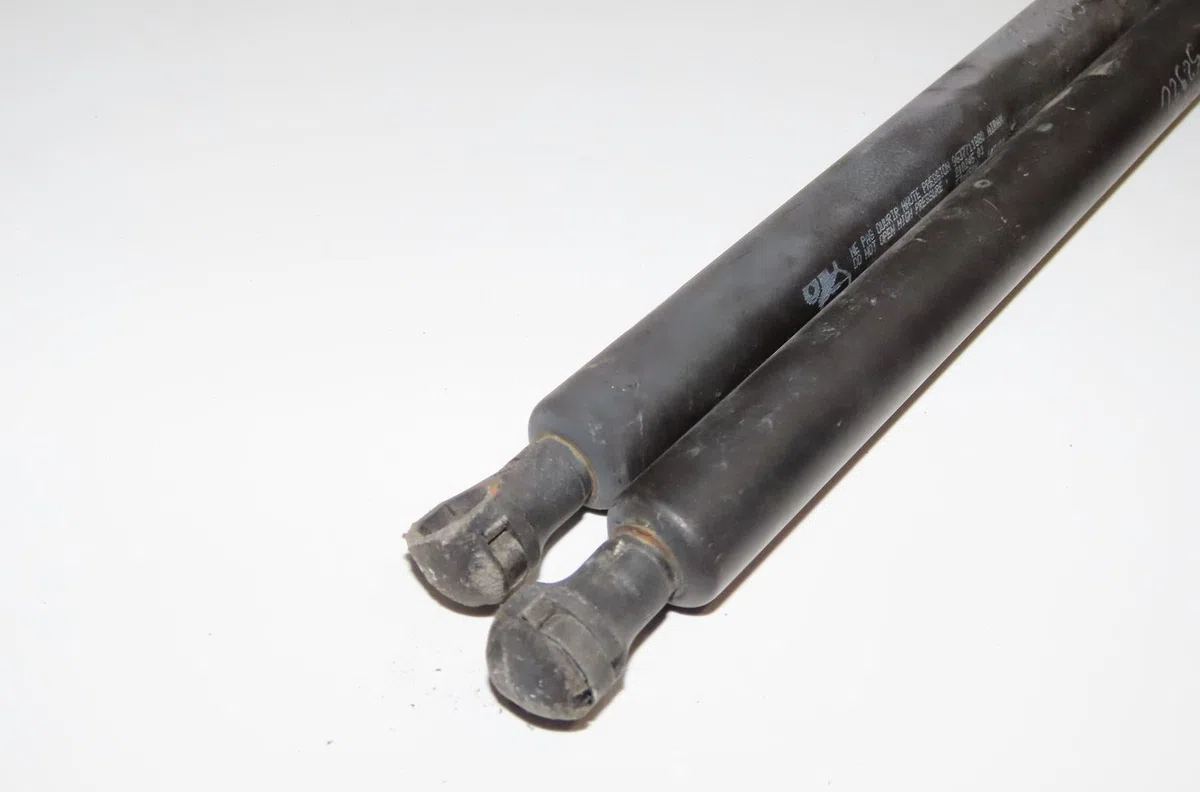Verin droit hayon Peugeot 307 (3A-C) 1.6 16v (2000-2007) 5 portes occasion