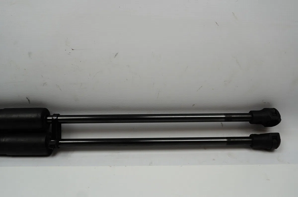 Verin droit hayon Peugeot 308 I (4A_, 4C_) 1.6 hdi (2007-2014) 5 portes occasion
