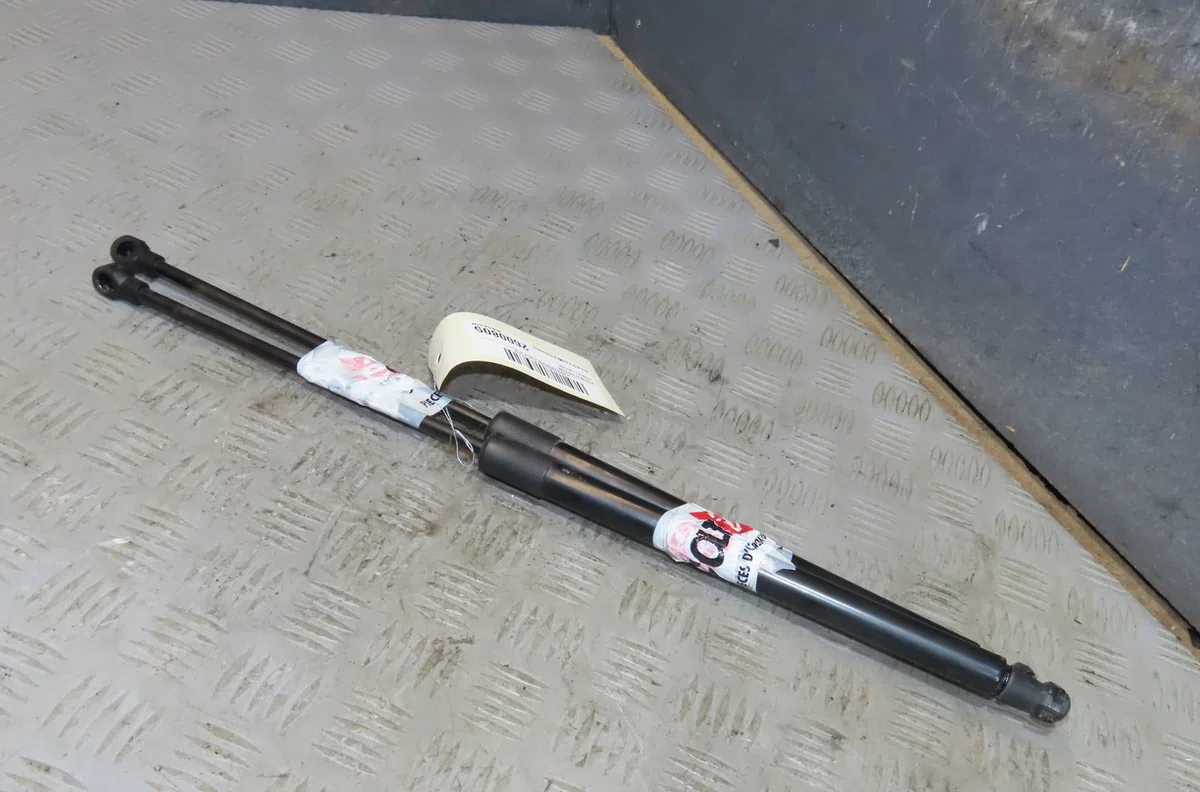 Verin droit hayon Renault LAGUNA III (BT0-1) 2.0 dci (bt07, bt0j, bt14, bt1a, bt1s) (2007-2015) 5 portes occasion