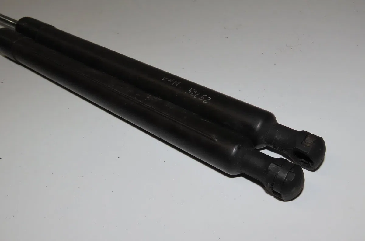 Verin droit hayon Renault LAGUNA III (BT0-1) 3.0 dci (bt03, bt13) (2008-2015) occasion