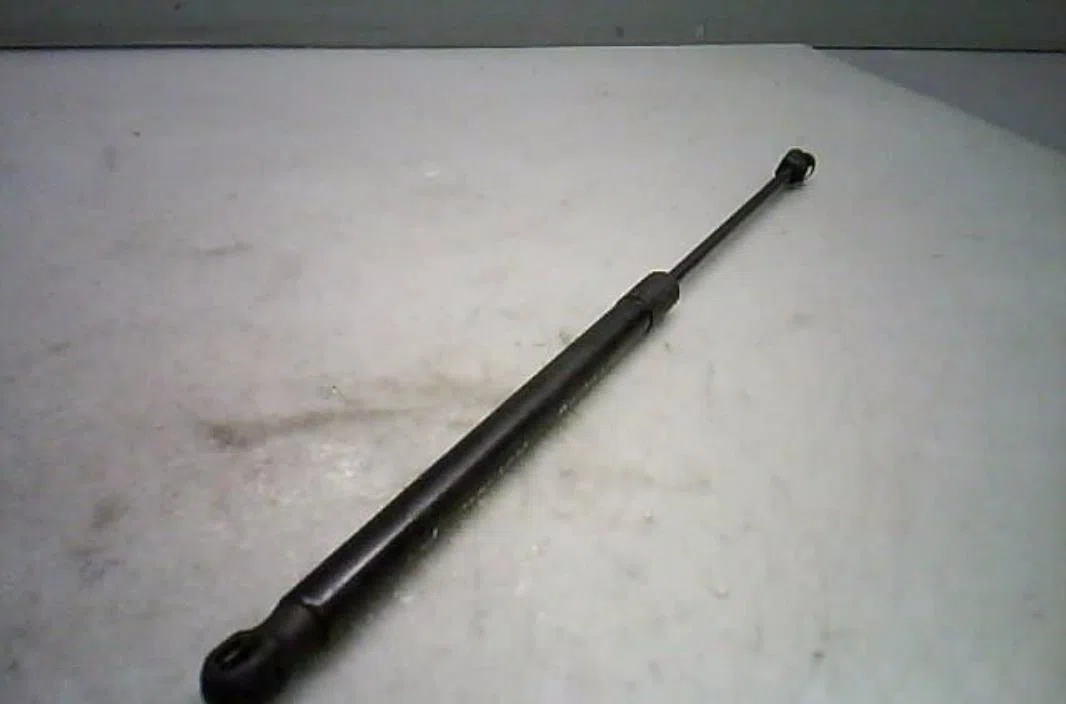 Verin g capot Opel ASTRA H Break (A04) 1.9 cdti (l35) (2005-2010) occasion
