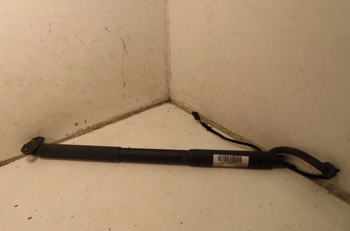 Verin gauche hayon Bmw 3 Touring (F31) 318 d (2012-2015) occasion