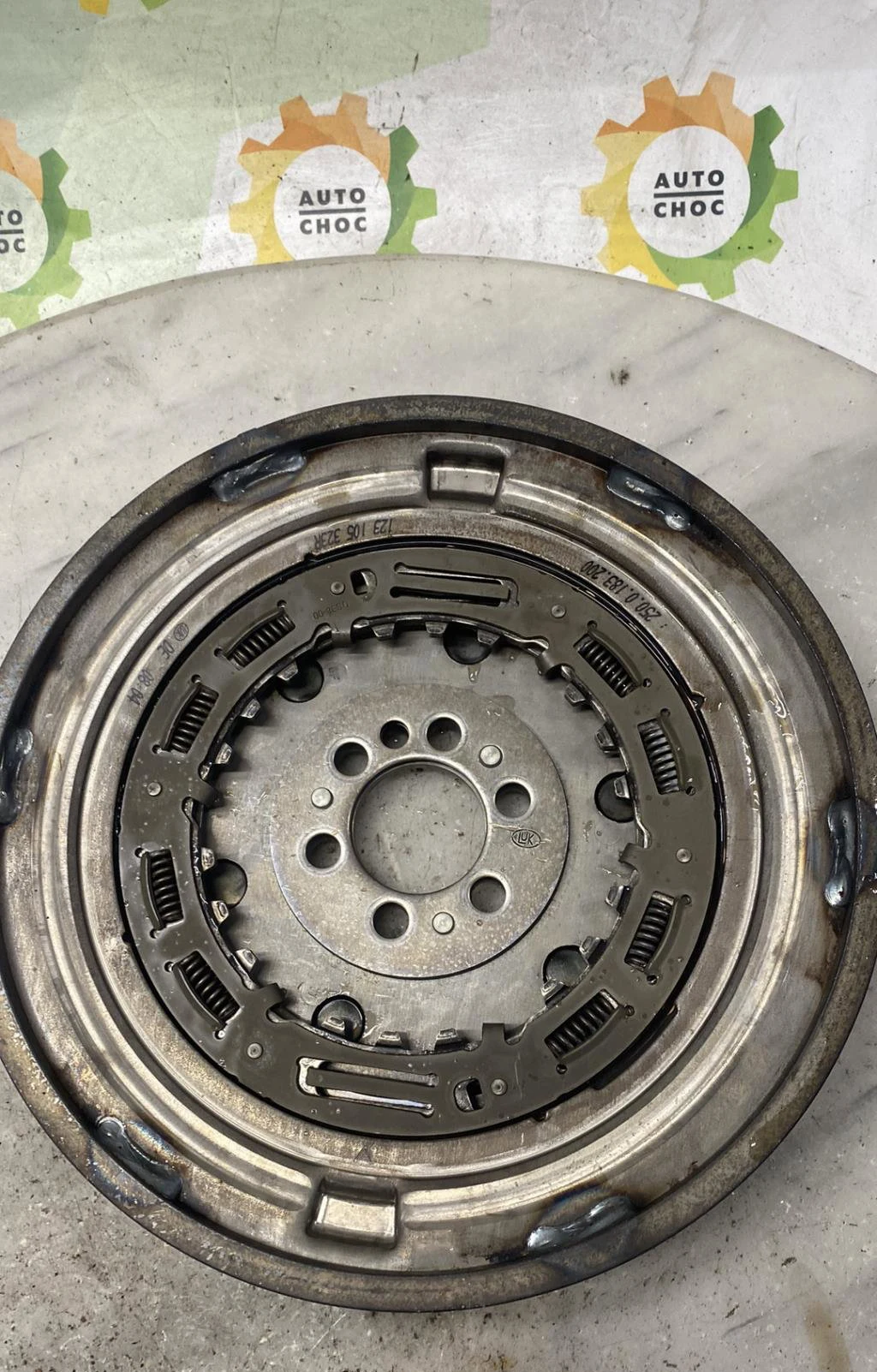Volant moteur RENAULT CLIO 4 PHASE 2 BREAK occasion