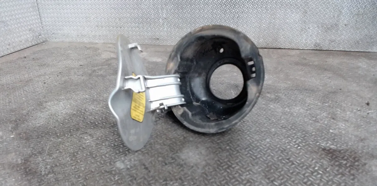 Volet de trappe carburant Alfa romeo MITO (955_) 1.6 jtdm (955axe1b) (2008-2015) occasion