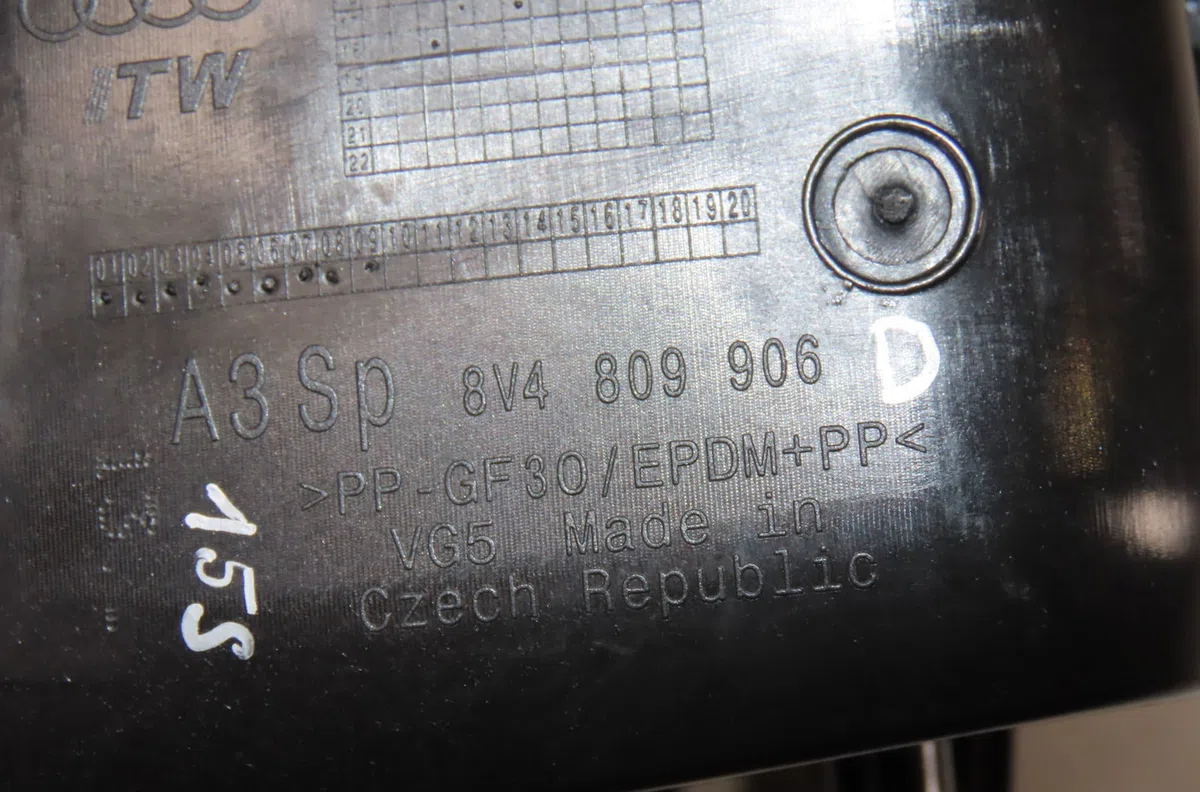 Volet de trappe carburant Audi A3 Sportback (8VA, 8VF) 1.2 tfsi (2013) occasion