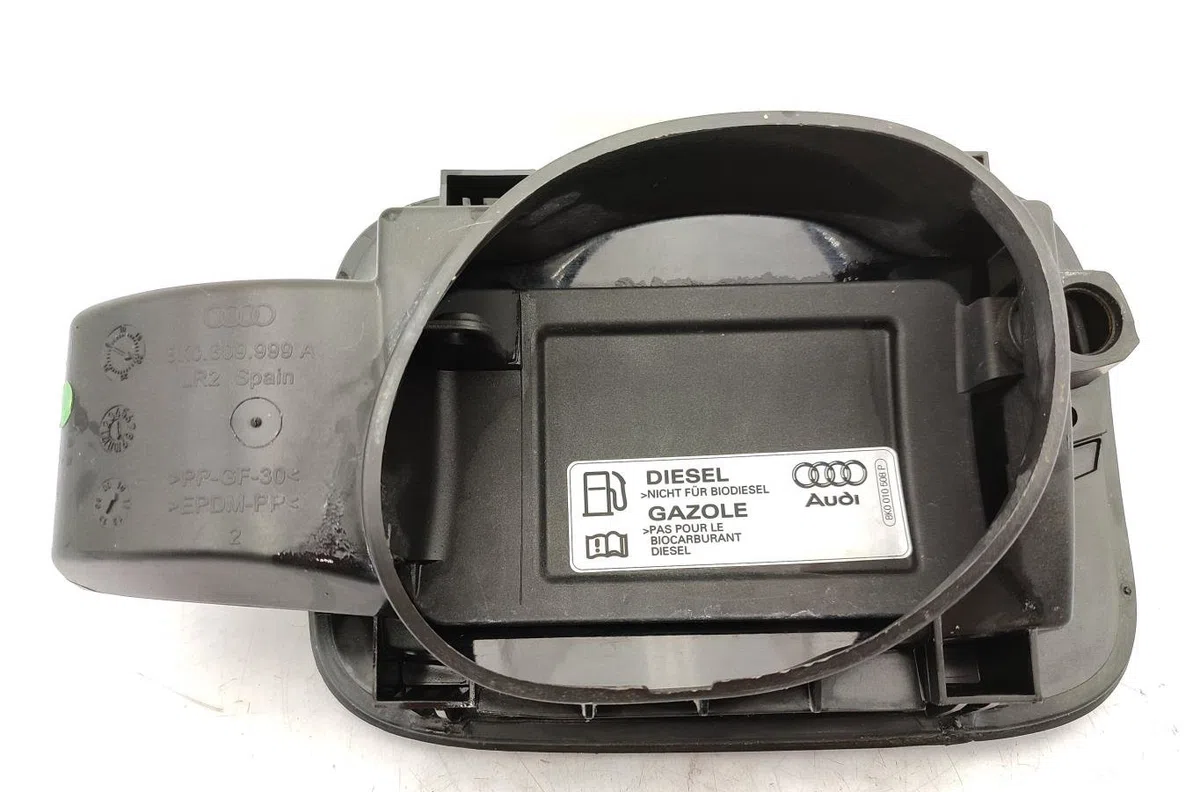 Volet de trappe carburant AUDI A4 3 PHASE 1 occasion