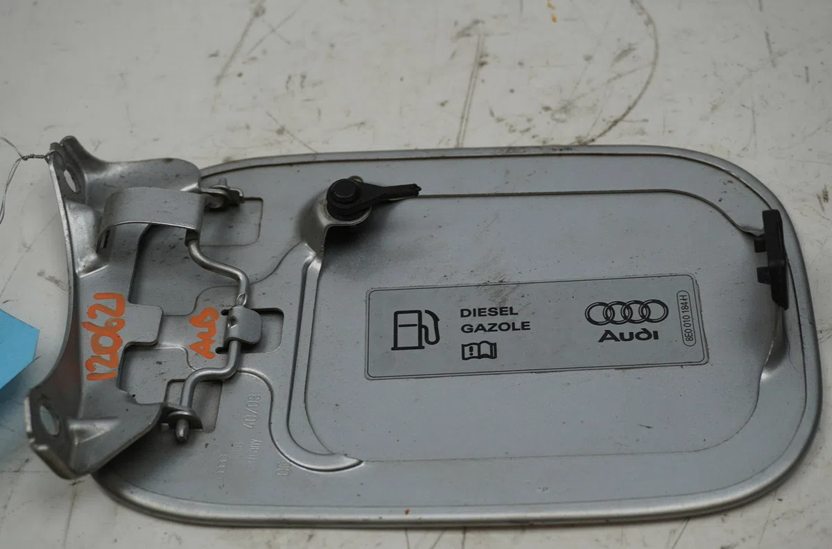 Volet de trappe carburant Audi A4 B6 (8E2) 1.9 tdi (2000-2004) 4 portes occasion