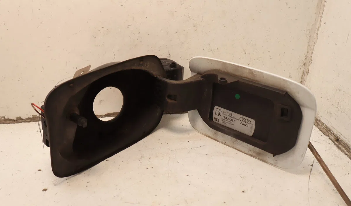 Volet de trappe carburant Audi Q3 (8UB, 8UG) 2.0 tdi (2011-2018) occasion