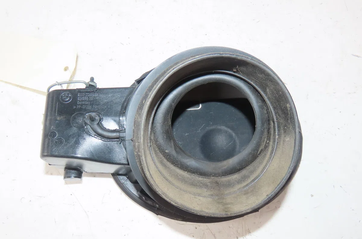 Volet de trappe carburant Bmw 1 (E81) 116 i (2007-2011) occasion