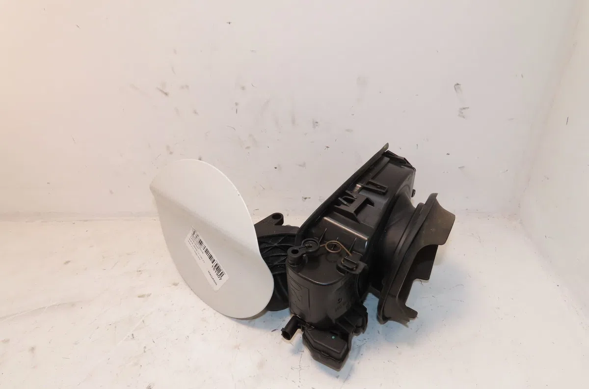 Volet de trappe carburant Bmw 1 (F20) 118 d (2011-2015) occasion
