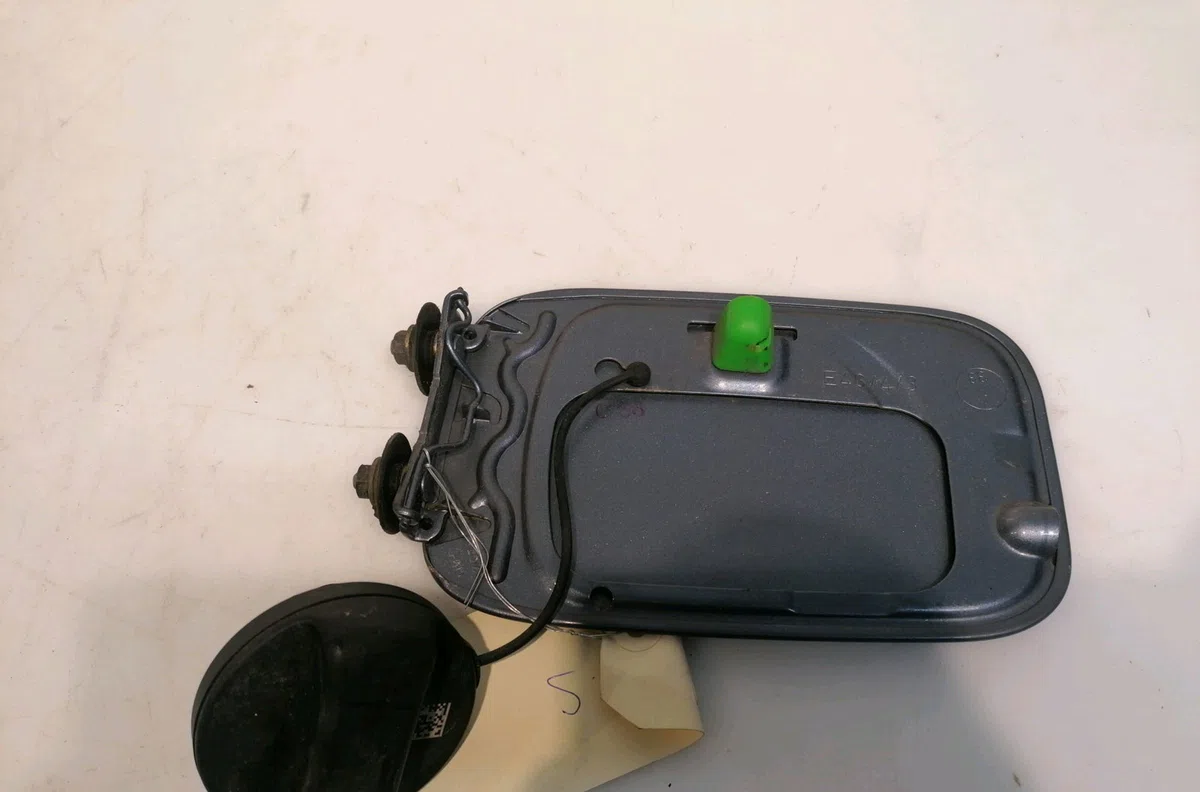 Volet de trappe carburant Bmw 3 (E90) 320 d (2004-2011) occasion