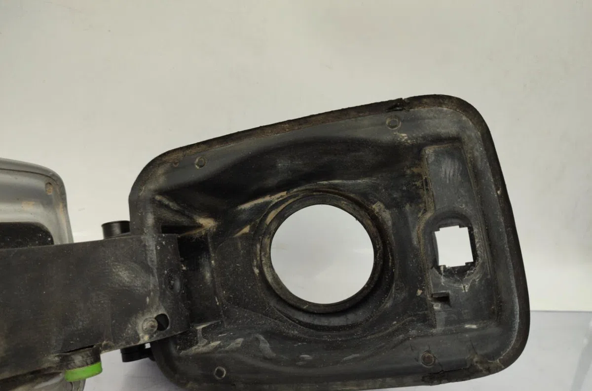 Volet de trappe carburant BMW SERIE 3 E91 TOURING PHASE 1 BREAK occasion