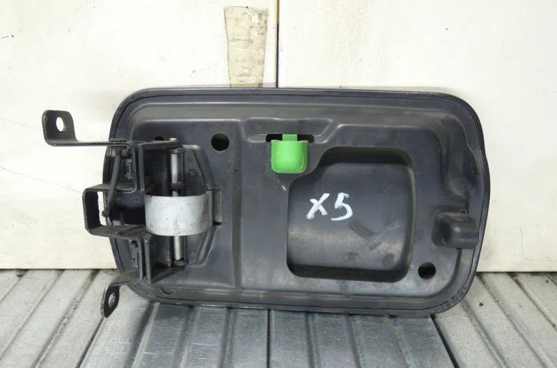 Volet de trappe carburant BMW X5 E53 occasion