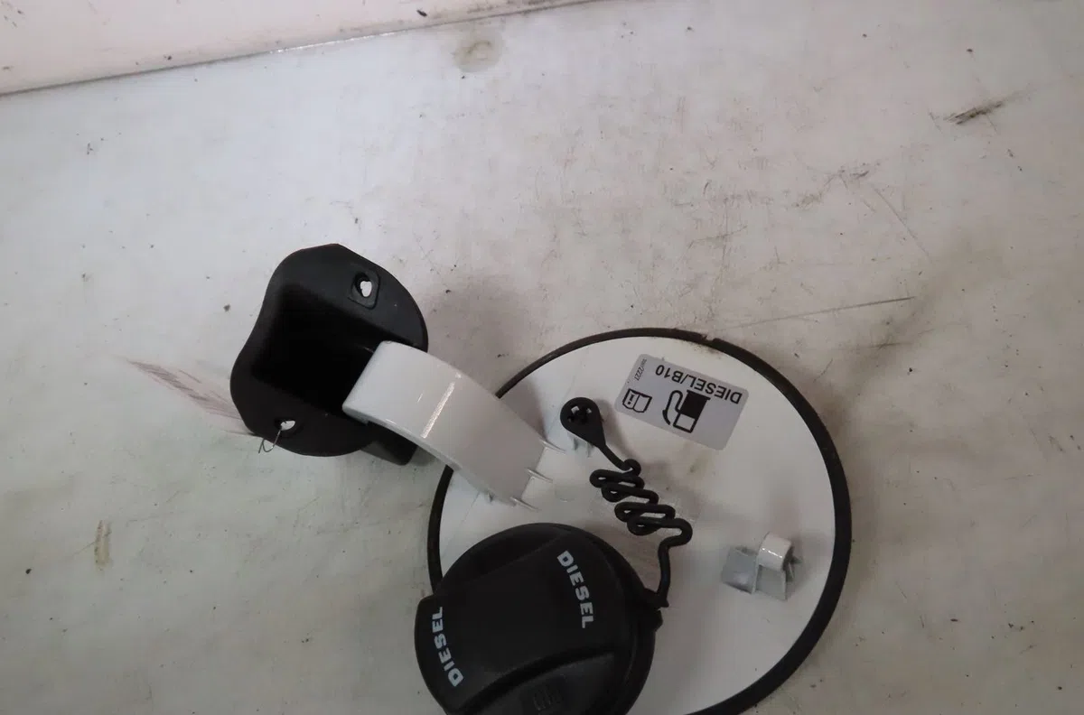 Volet de trappe carburant CHEVROLET CAPTIVA 2012 occasion