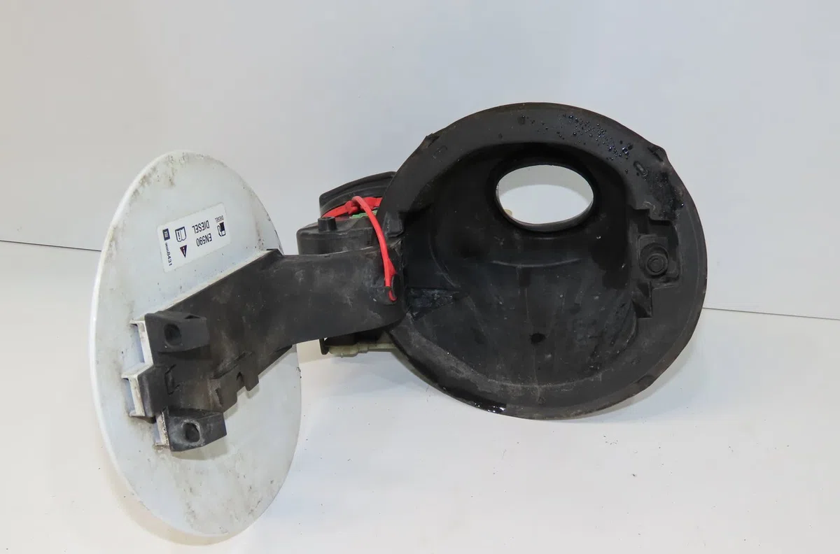 Volet de trappe carburant Chevrolet ORLANDO (J309) 2.0 d (2011-2015) occasion