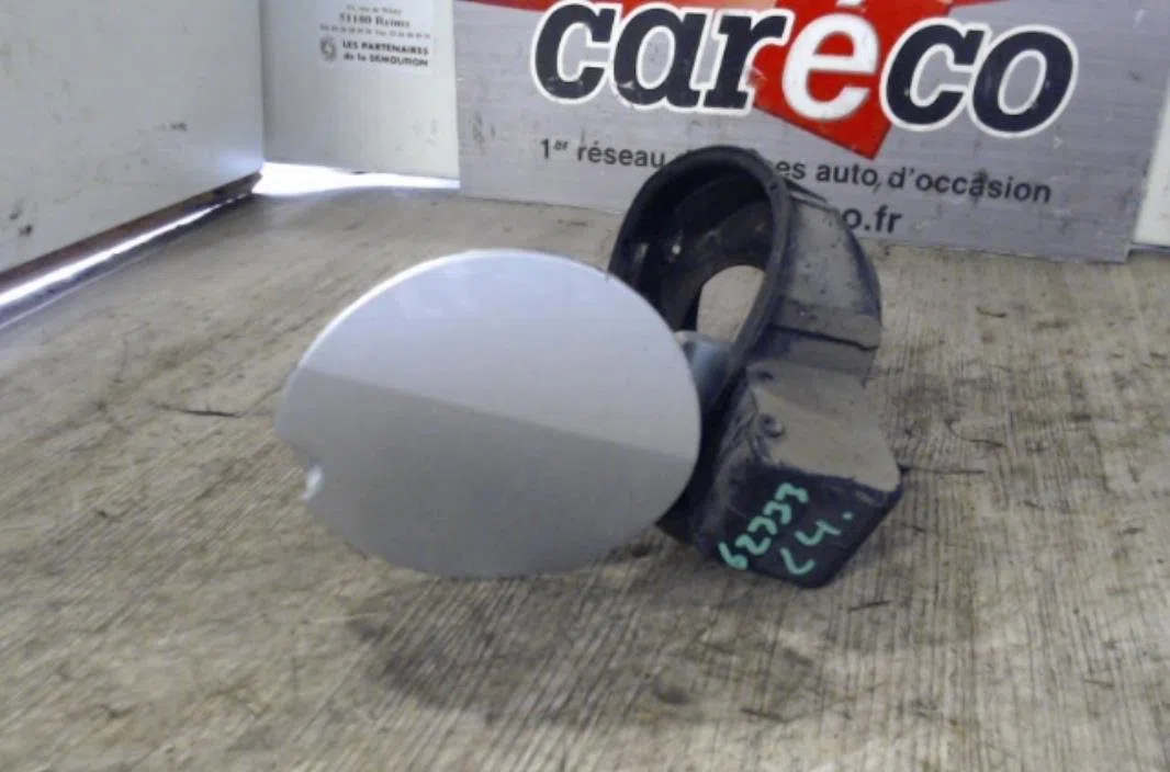 Volet de trappe carburant Citroen C4 Coupé (LA_) 1.6 16v (2004-2011) occasion