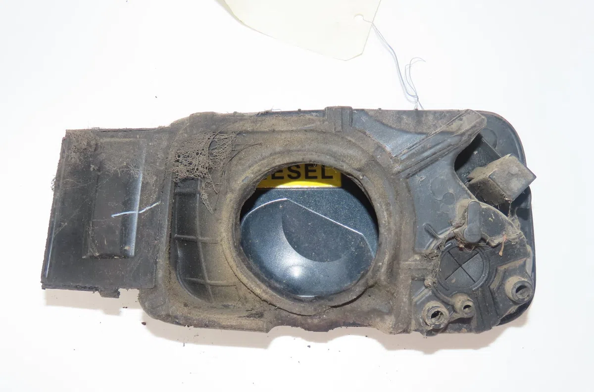 Volet de trappe carburant Citroen C5 II (RC_) 1.6 hdi (rc8hzb) (2004-2008) occasion
