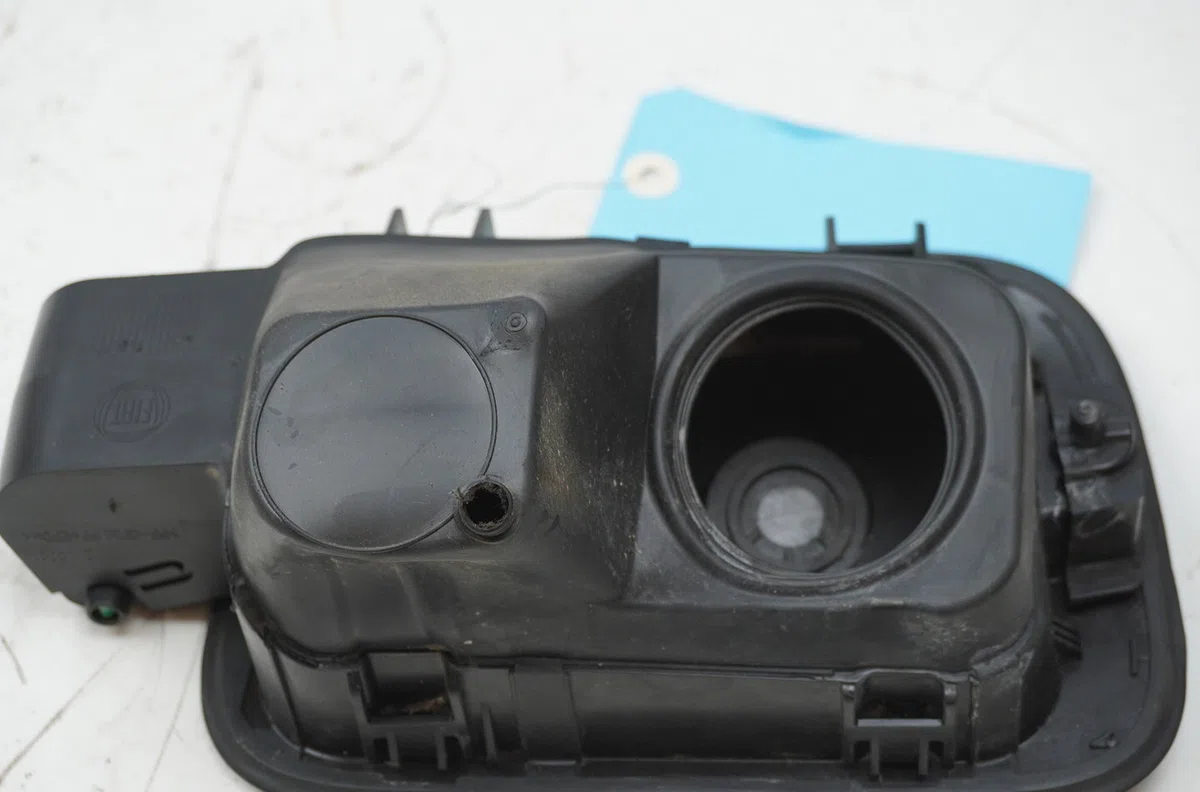 Volet de trappe carburant Fiat PANDA (312_, 319_) 0.9 4x4 (312pxg1a) (2012) occasion