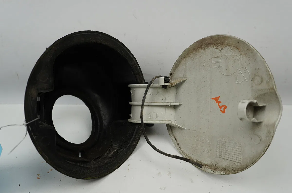 Volet de trappe carburant Fiat PUNTO EVO (199_) 1.3 d multijet (199axc1a, 199bxc1a, 199axt1a, 199bxt1a) (2009-2012) 3 po