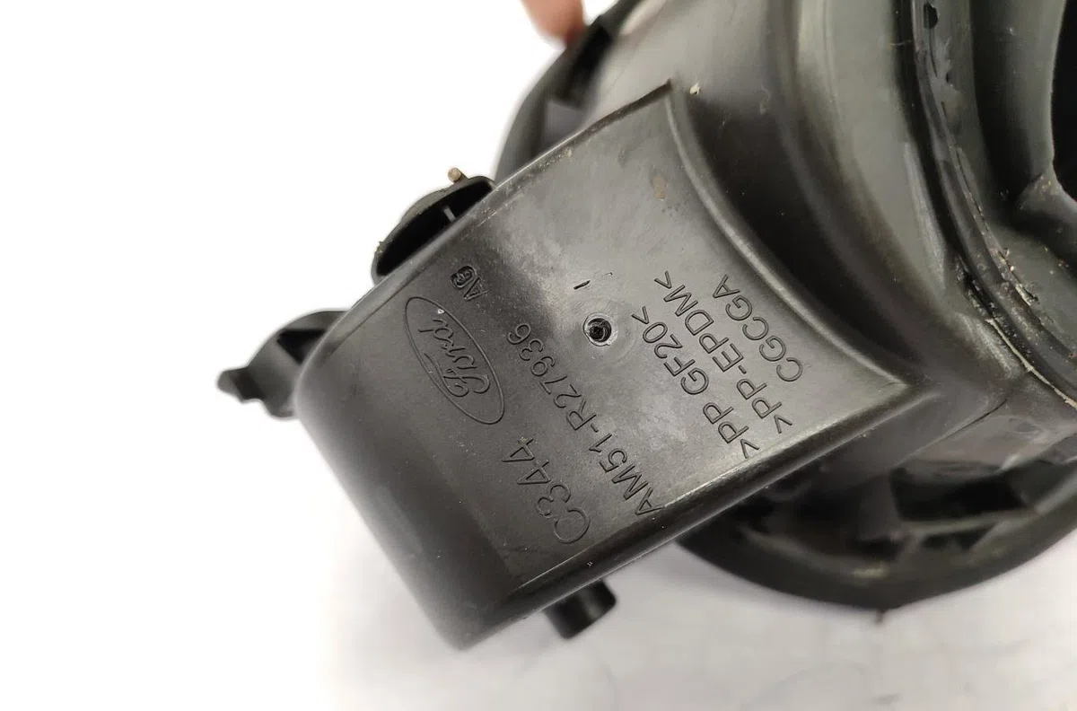 Volet de trappe carburant FORD C-MAX 2 PHASE 1 occasion