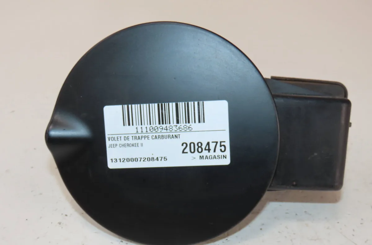 Volet de trappe carburant Jeep CHEROKEE (KJ) 2.8 crd 4x4 (2004-2008) occasion