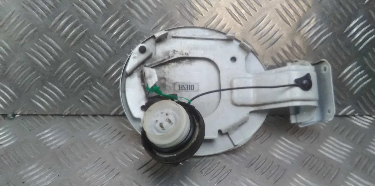 Volet de trappe carburant MAZDA 3 2009 occasion
