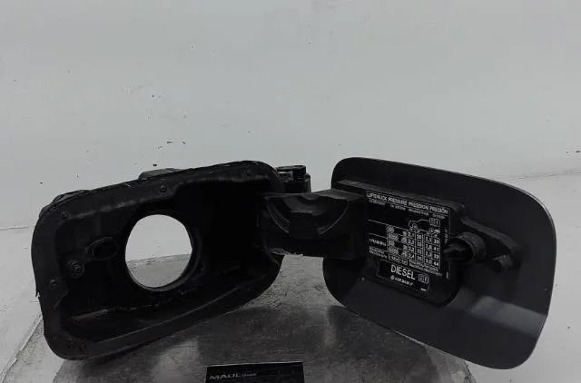 Volet de trappe carburant Mercedes-benz CLASSE C (W204) C 200 cdi (204.001) (2009-2014) occasion