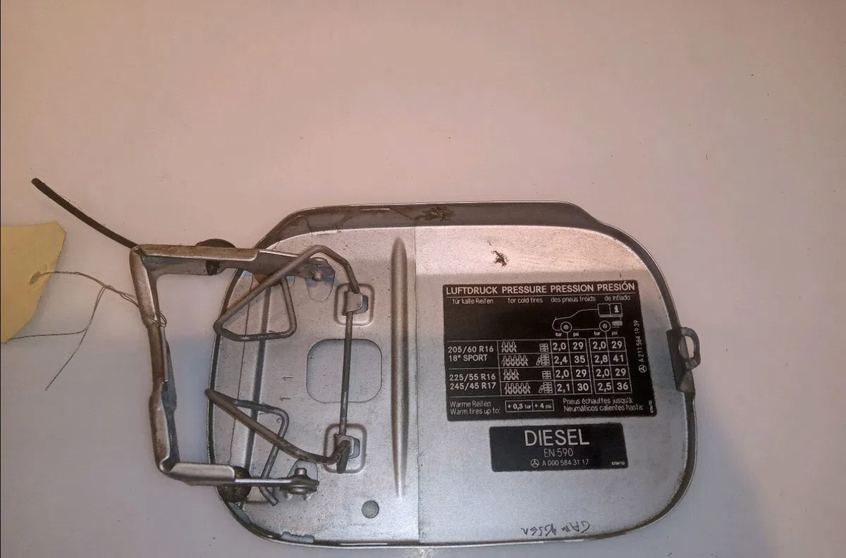 Volet de trappe carburant Mercedes-benz CLASSE E (W211) E 200 cdi (211.004) (2002-2008) occasion