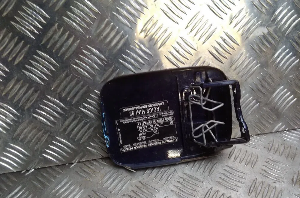 Volet de trappe carburant Mercedes-benz CLK (C208) Clk 200 kompressor (208.344) (2000-2002) occasion