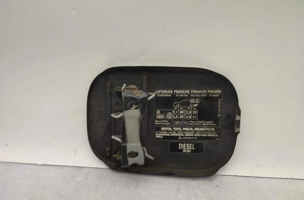 Volet de trappe carburant MERCEDES CLASSE C 203 PHASE 1 occasion
