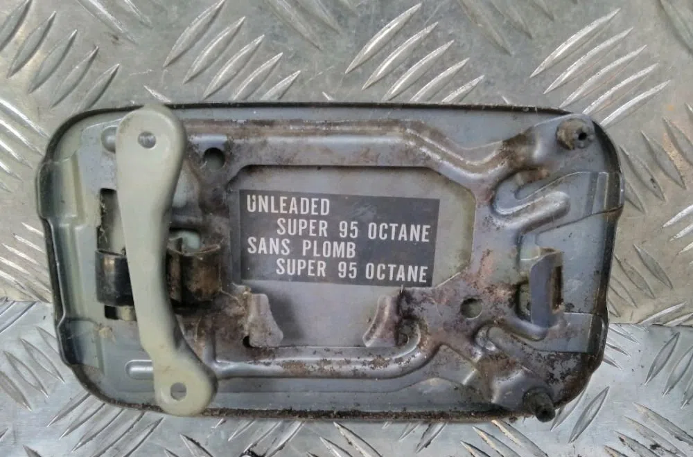 Volet de trappe carburant Nissan MICRA CC III (K12) 1.4 16v (2005) occasion