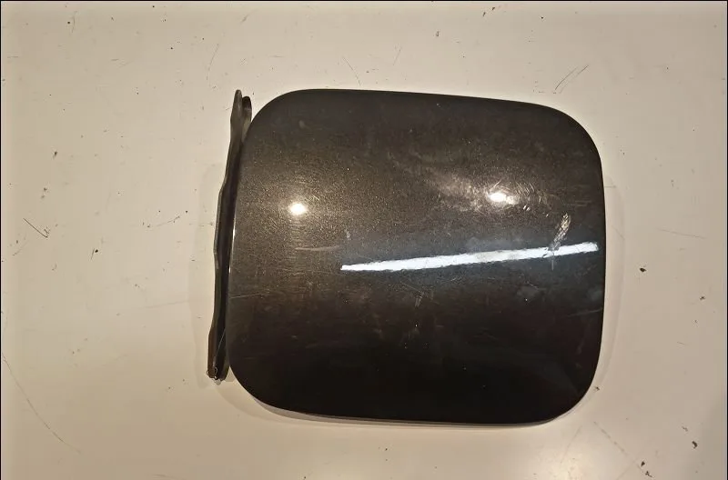 Volet de trappe carburant Nissan MICRA II (K11) 1.4 i 16v (2000-2003) occasion