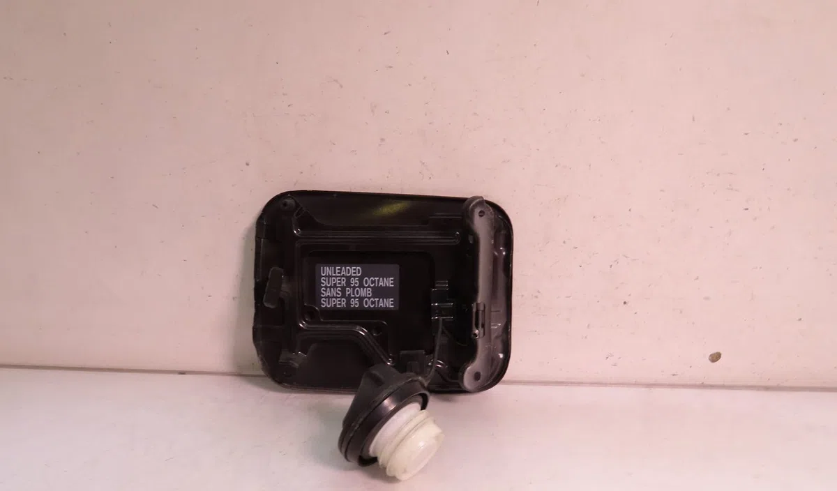 Volet de trappe carburant Nissan MICRA IV (K13K) 1.2 dig-s (2011-2015) occasion