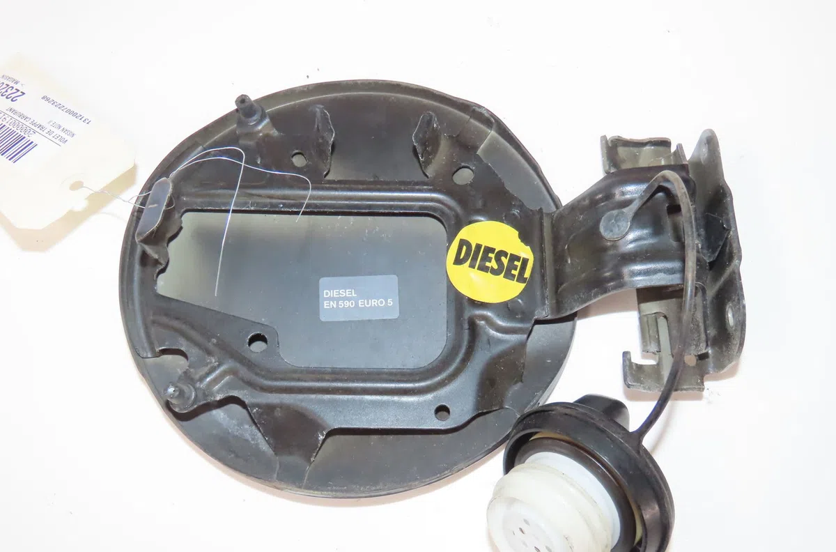 Volet de trappe carburant Nissan NOTE (E12) 1.5 dci (2013) occasion