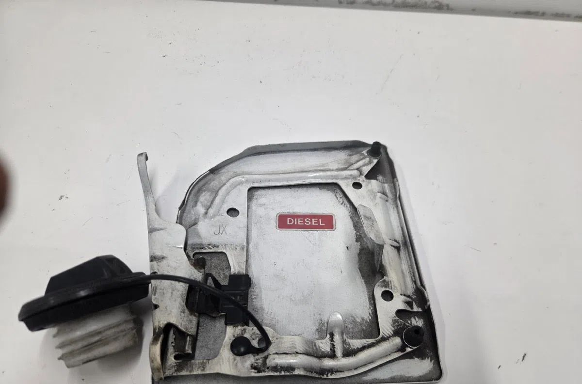 Volet de trappe carburant NISSAN NV200 occasion