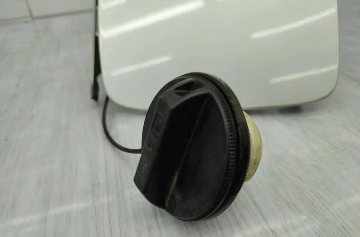 Volet de trappe carburant NISSAN PRIMERA 3 BREAK occasion