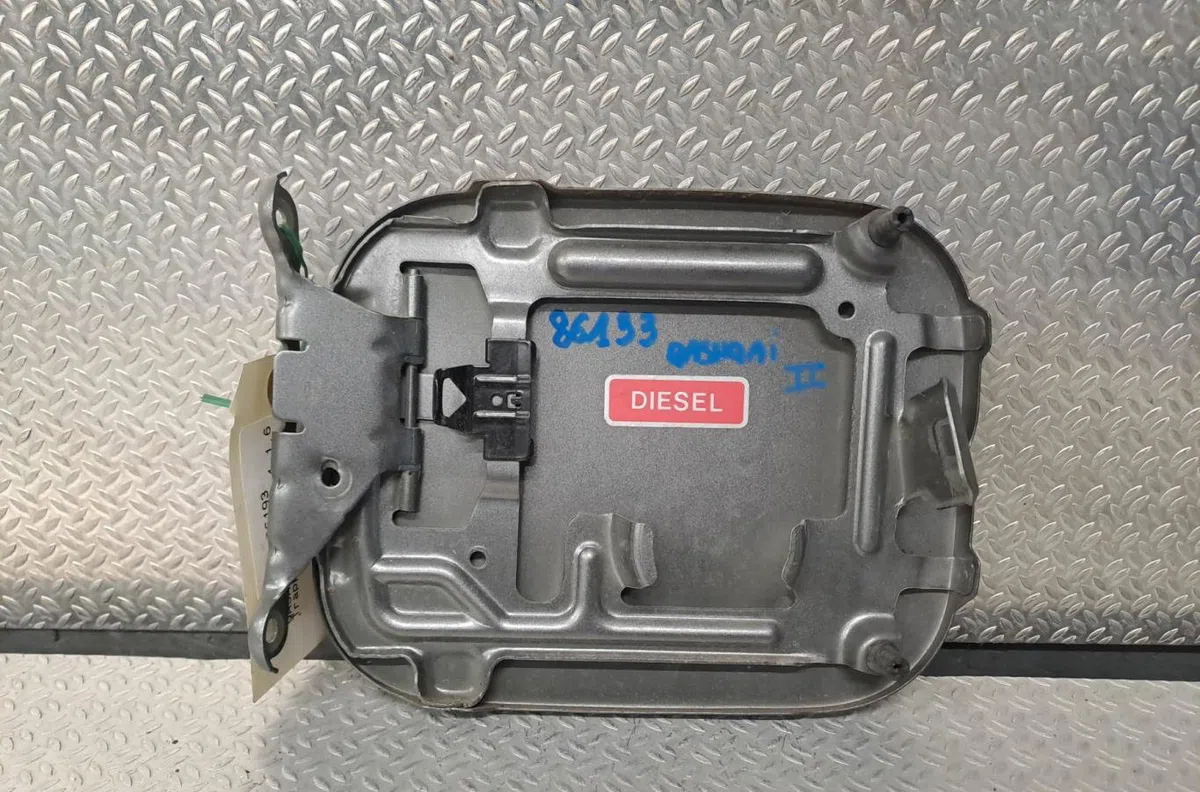 Volet de trappe carburant Nissan QASHQAI II SUV (J11, J11_) 1.6 dci (2013) occasion