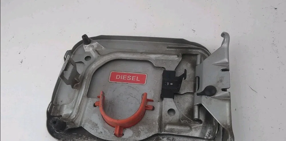 Volet de trappe carburant Nissan X-TRAIL I (T30) 2.2 di 4x4 (2001-2005) occasion