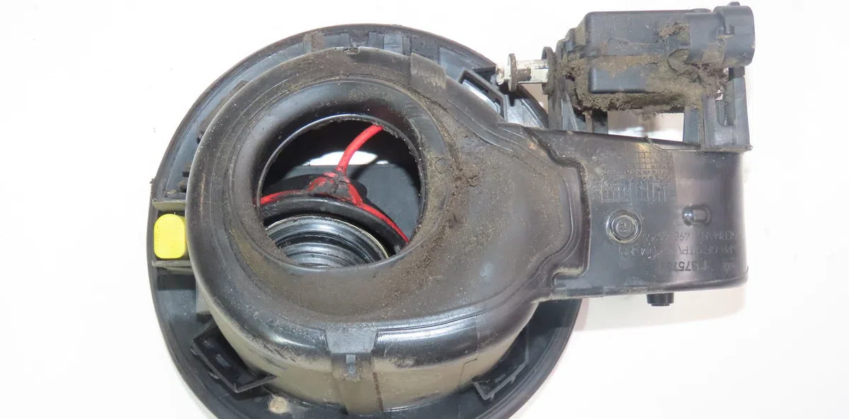 Volet de trappe carburant Opel ASTRA H CLASSIC 3-5 portes (A04) 1.7 cdti (l48) (2009) occasion