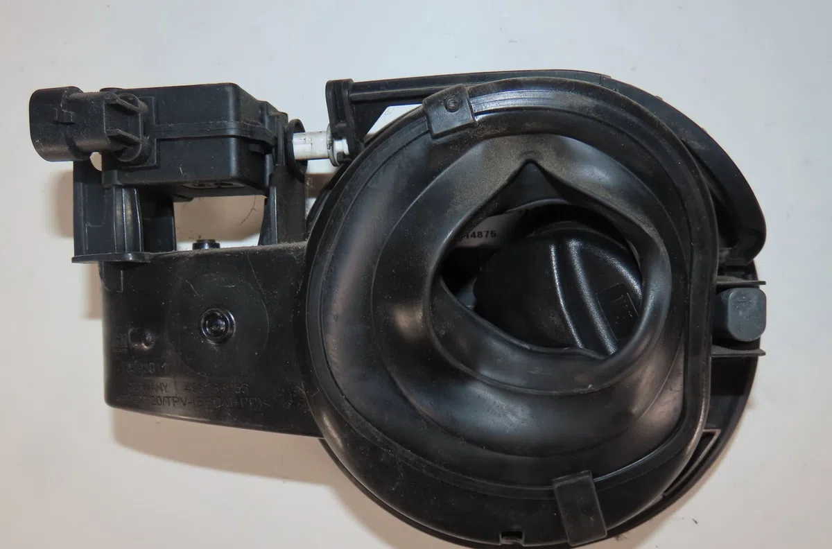 Volet de trappe carburant Opel ASTRA J GTC 2.0 (08) (2012) occasion