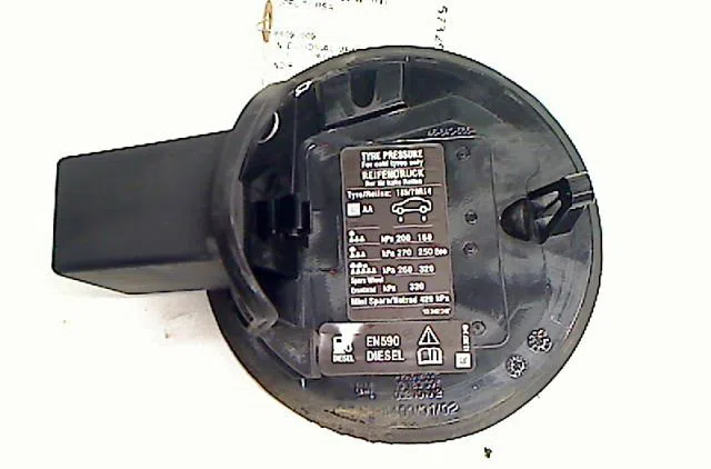Volet de trappe carburant OPEL CORSA occasion