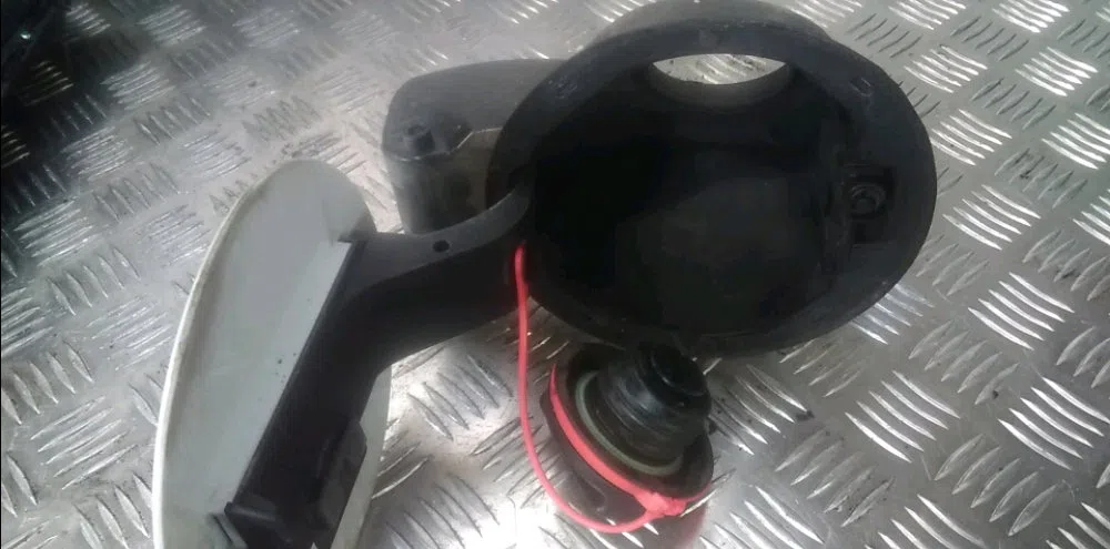 Volet de trappe carburant Opel INSIGNIA A Sports Tourer (G09) 2.0 cdti (35) (2008-2015) occasion