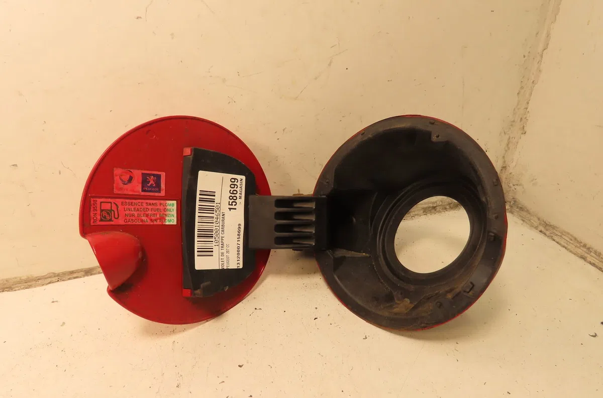 Volet de trappe carburant Peugeot 207 CC (WD_) 1.6 16v (2007-2013) occasion